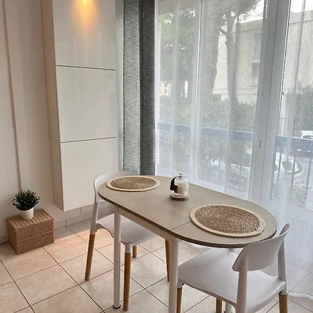 Situe Proche De La Apartment *